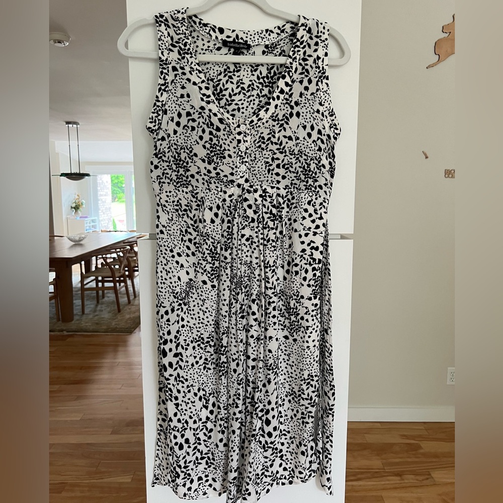 Isabella Oliver white and black leaf print maternity dress size 0